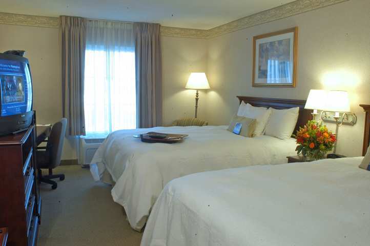 Hampton Inn & Suites Мідлтаун Екстер'єр фото
