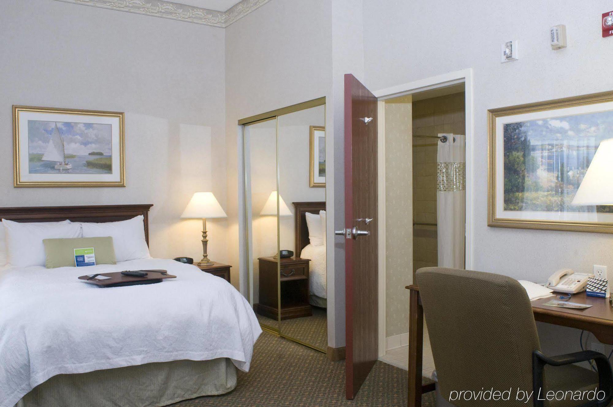 Hampton Inn & Suites Мідлтаун Екстер'єр фото
