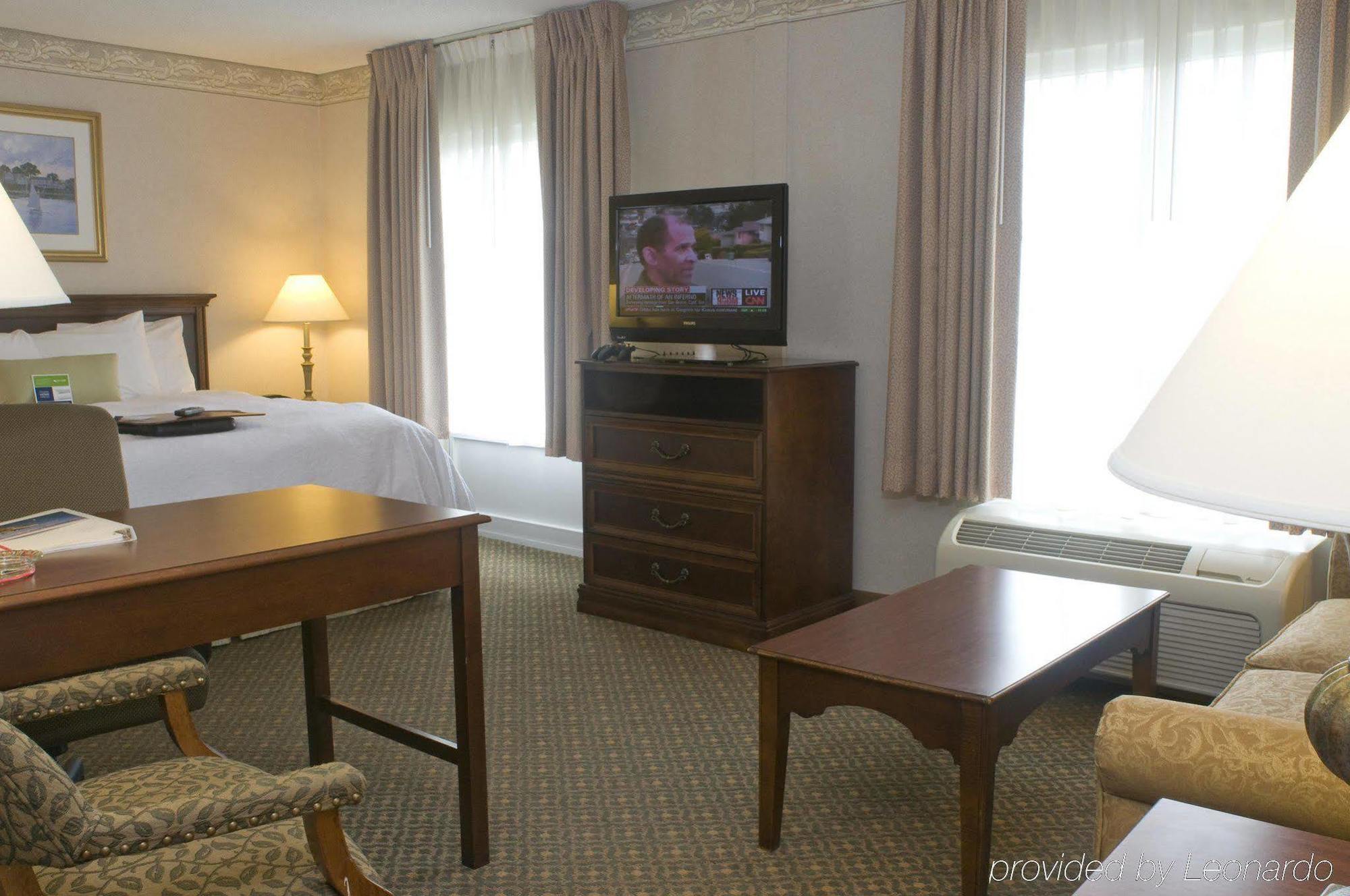 Hampton Inn & Suites Мідлтаун Номер фото